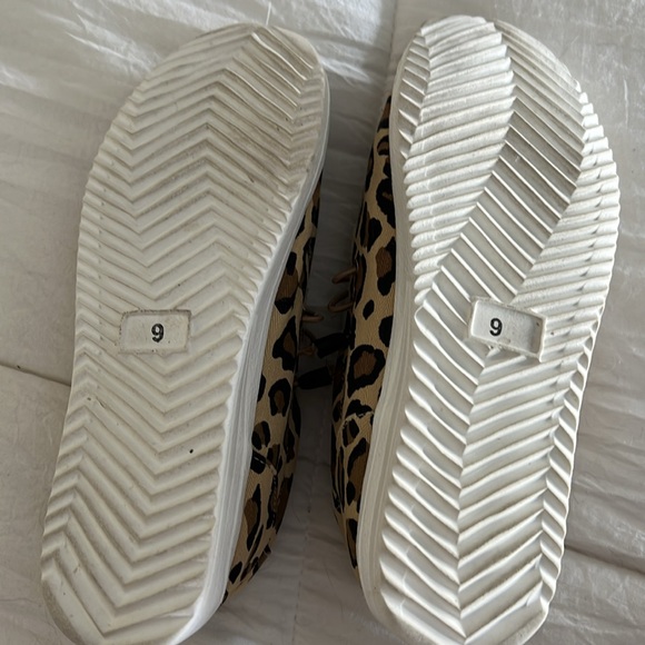Cheetah Print -Size 9- Outwoods - Picture 4 of 4